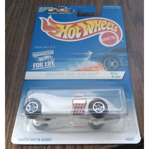 Hot Wheels #564 White Ice Series #4 of 4 Twin Mill II (1997 Mattel)